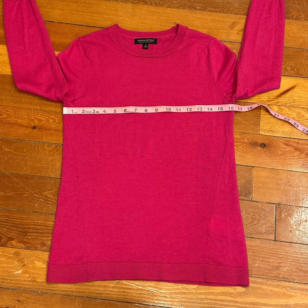Banana Republic Vibrant Pink Long Sleeve Extra Fine Merino Wool Top - Picture 5 of 8